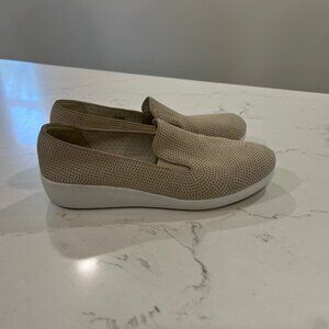 Fitflop women's off white Slip On Casual Loafers F Pop Skate size 8.5